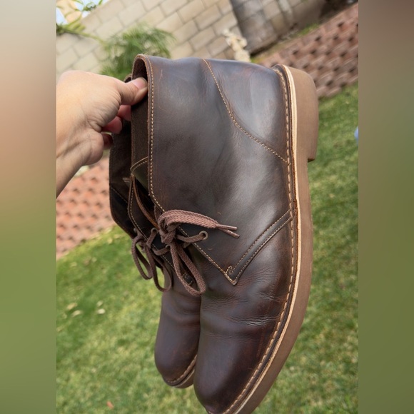 Clarks Collection Men\'s Shepton Chukka boots in brown leather. Size 14 main image 6